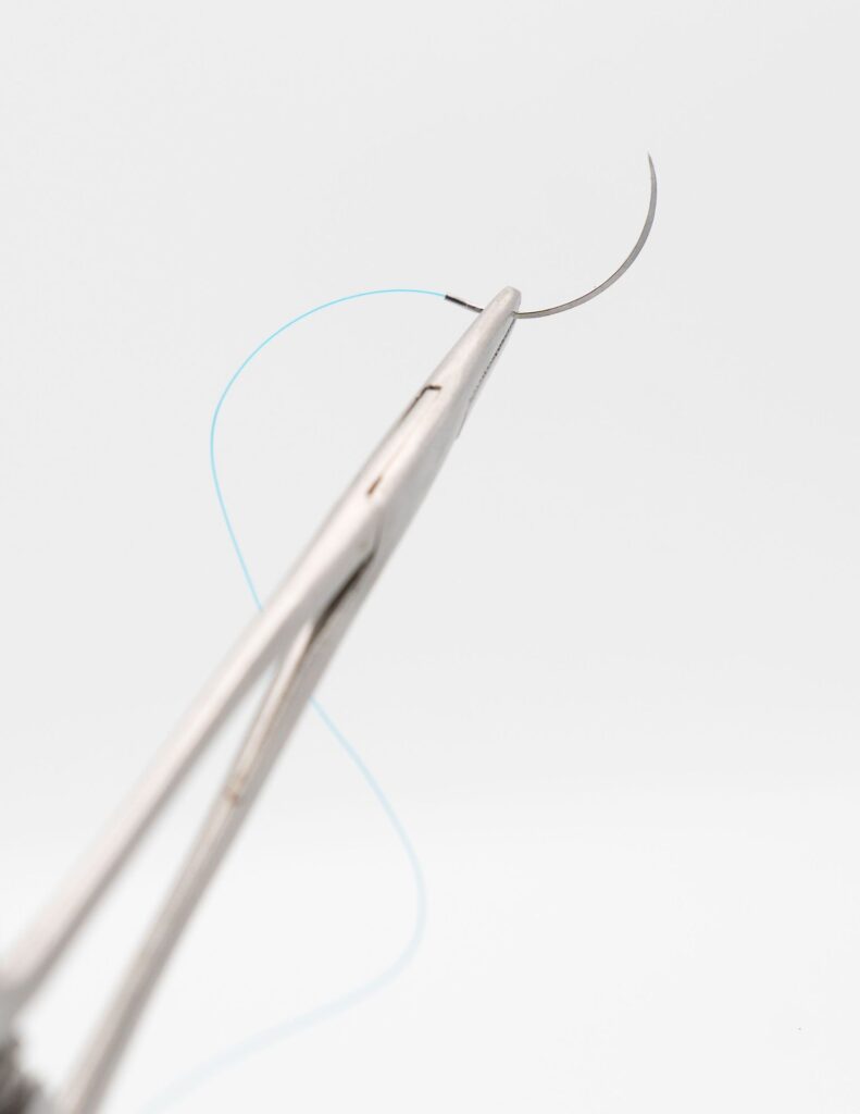 DESILK 5'0 (3/8 rev cutting 16 mm 76 CMS Non-absorbable braided surgical suture SILK) Pack of 12